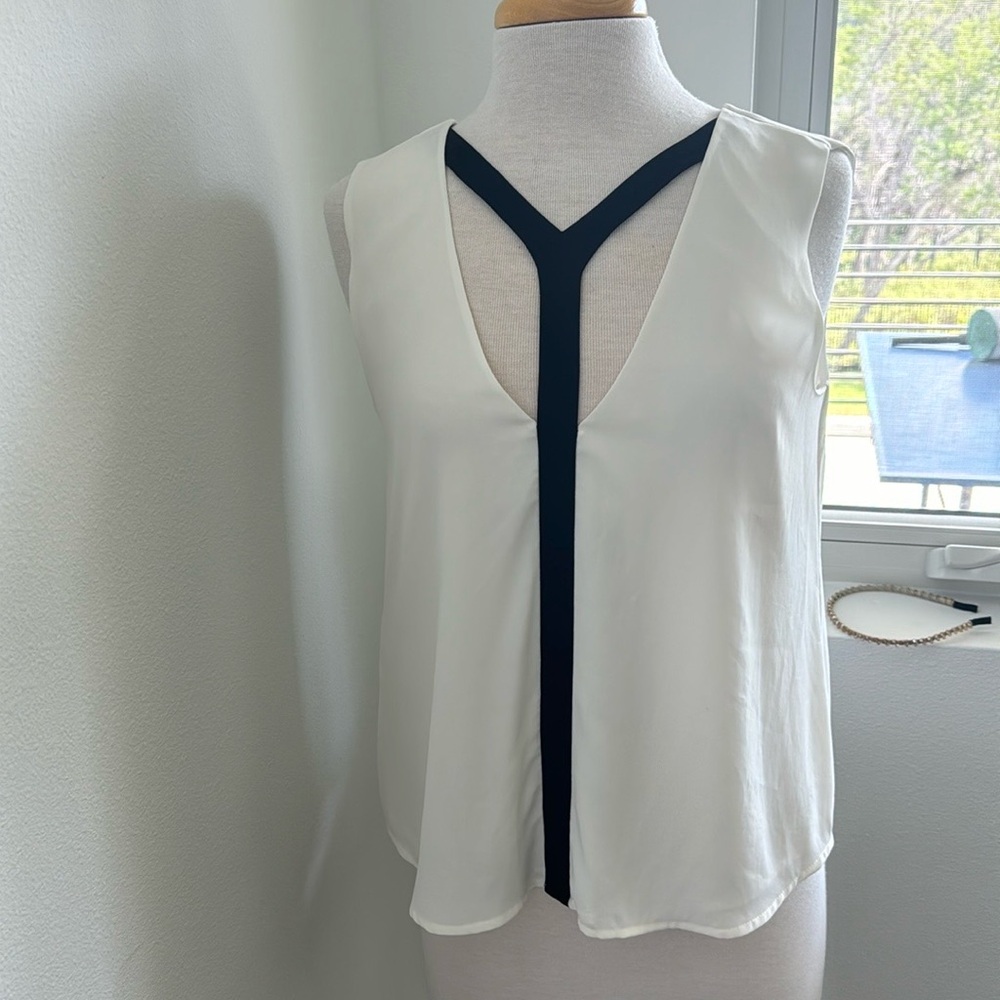 BCBG Max Azaria gorgeous Danica top NWT size small